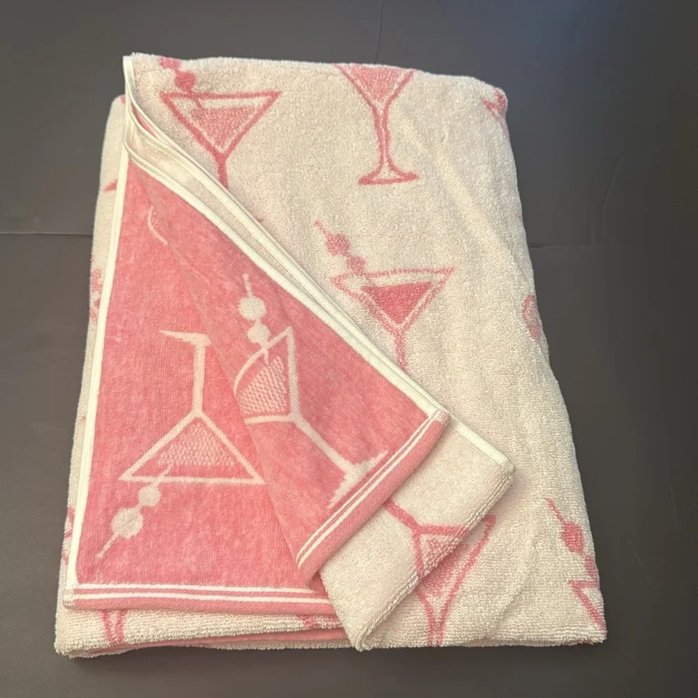 ECO-MELANGE BEACH TOWEL - Pink Martini Glass Patterned - Reversible